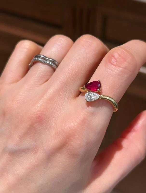 Ring Toi & Moi in yellow gold, ruby and diamond - Image 5