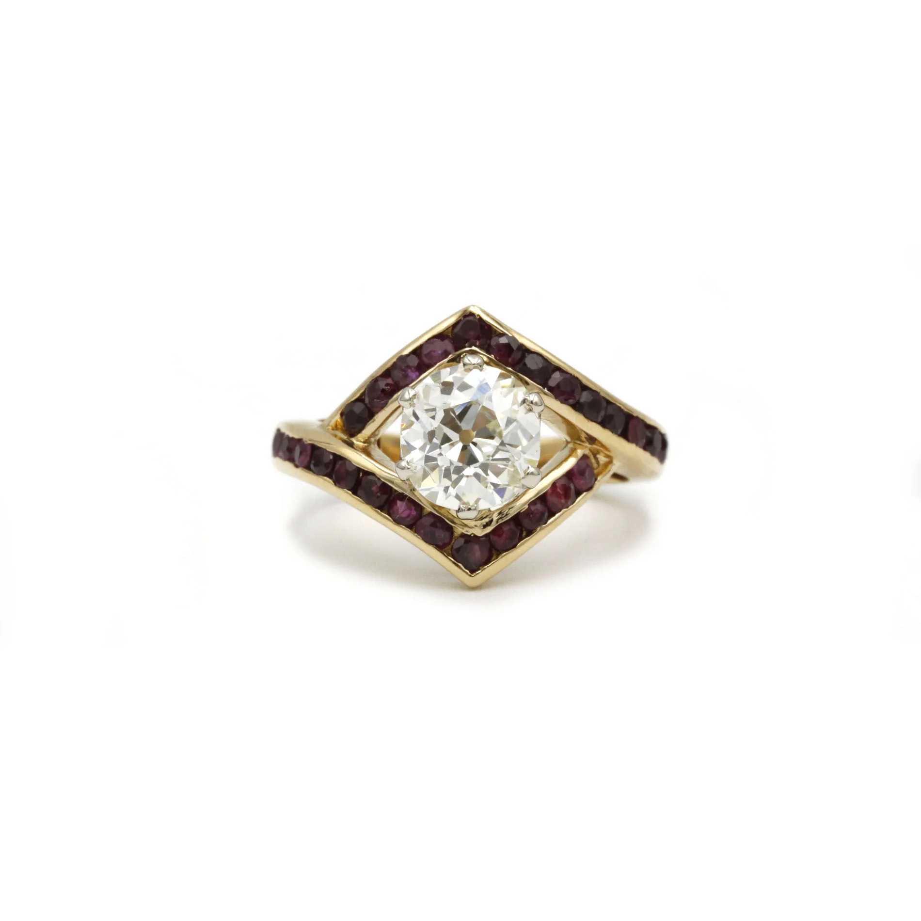 Ring - Gold, diamonds & rubies