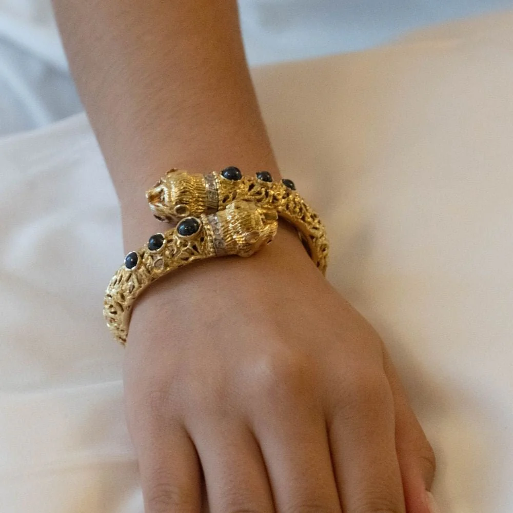 ZOLOTAS "Chimera" bracelet in yellow gold, sapphires and diamonds - Image 2