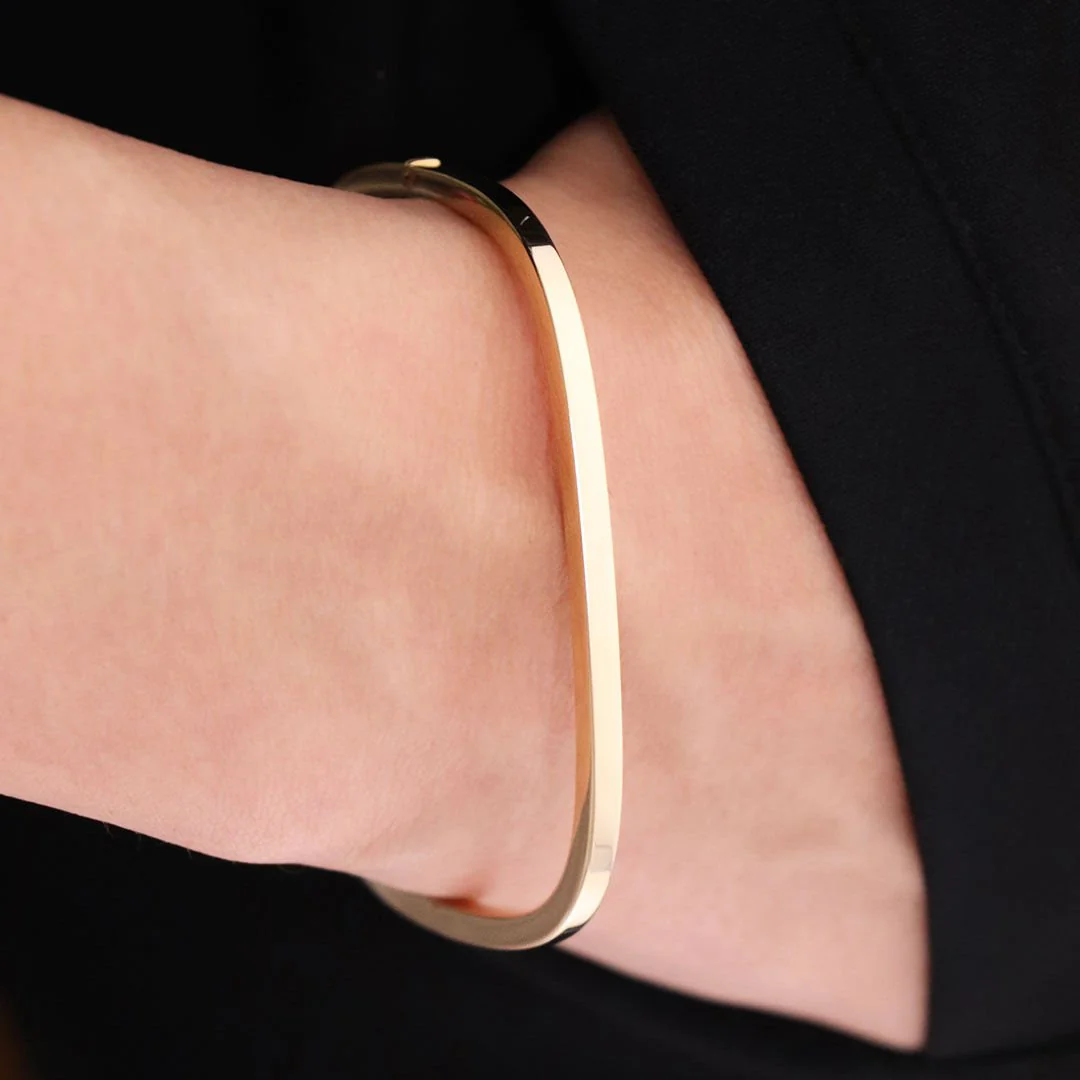 Yellow gold bangle bracelet - Image 2