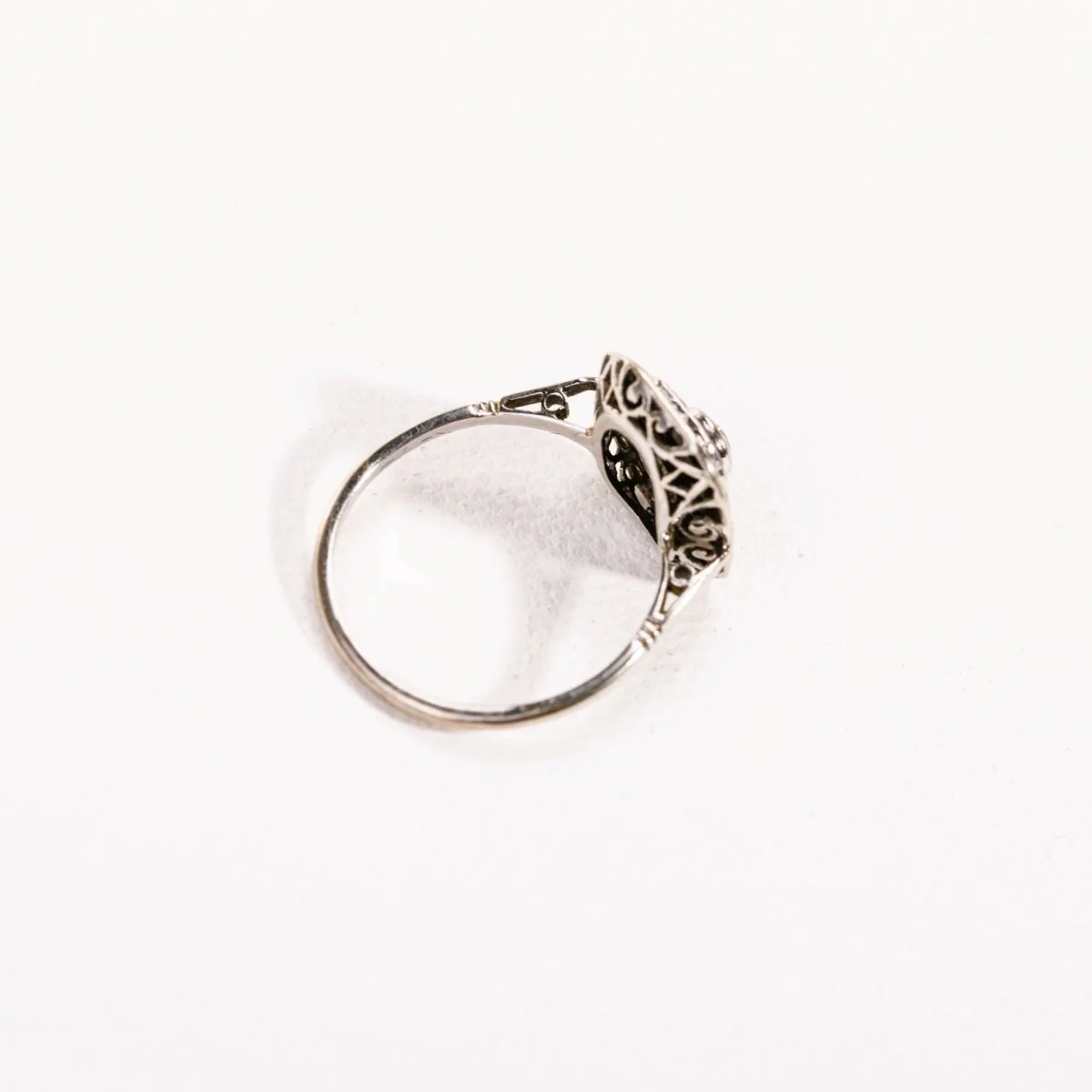 Ring at rose gold, sapphires and diamonds - Image 5