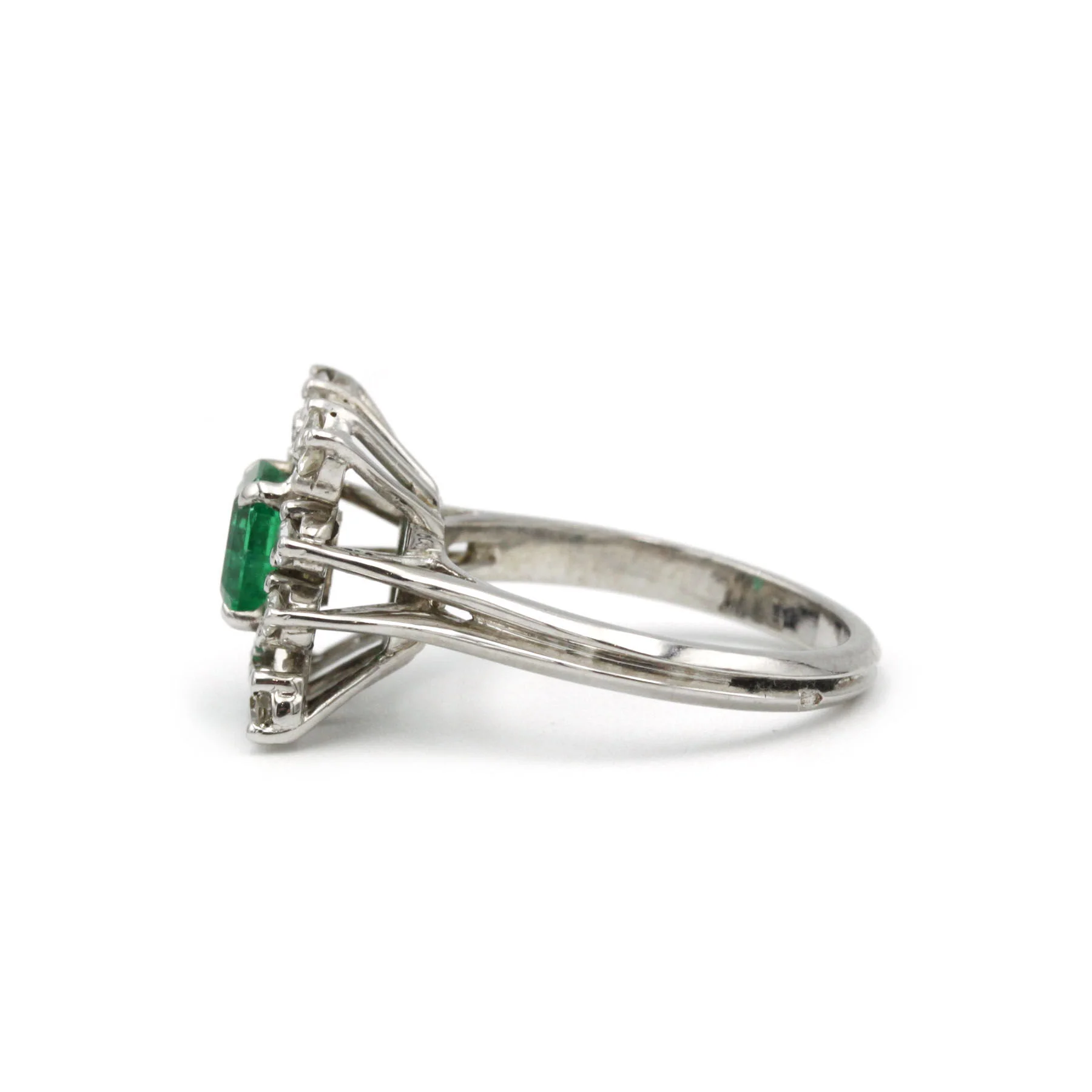 Ring - Gold, emerald & diamonds - Image 2