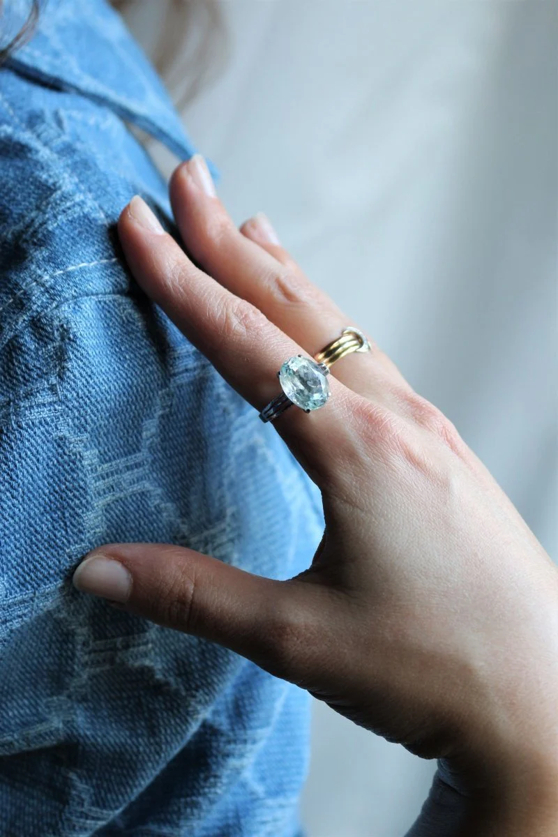 White Gold Aquamarine Ring 4.66cts - Image 10