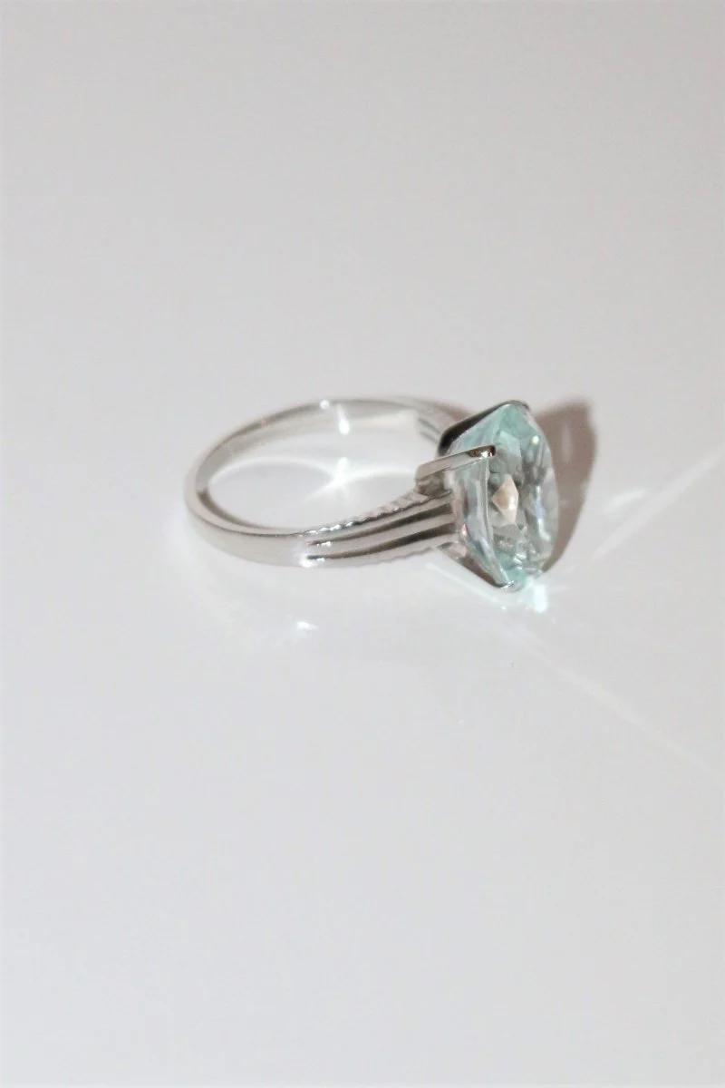 White Gold Aquamarine Ring 4.66cts - Image 5