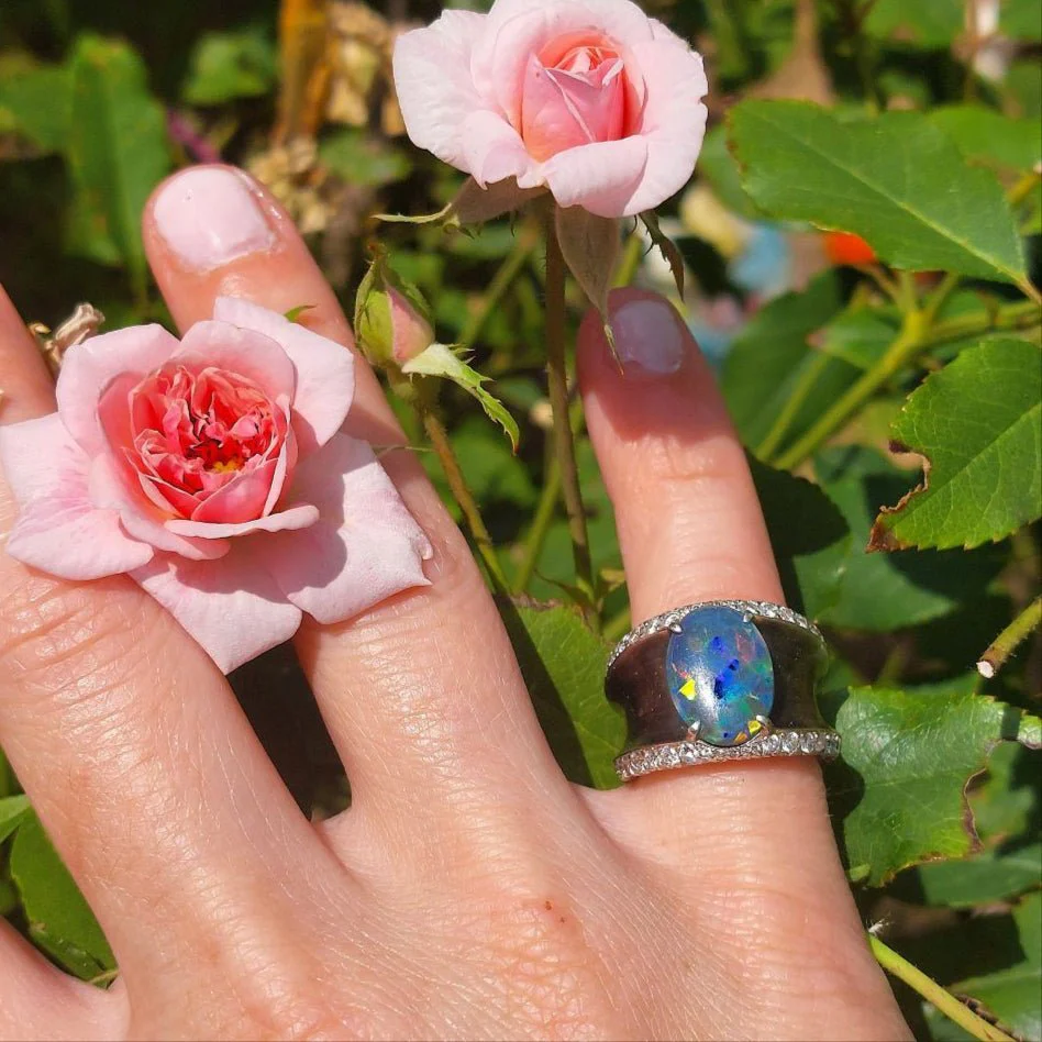 Lorenz Baümer ring in silver, platinum and opal - Image 2