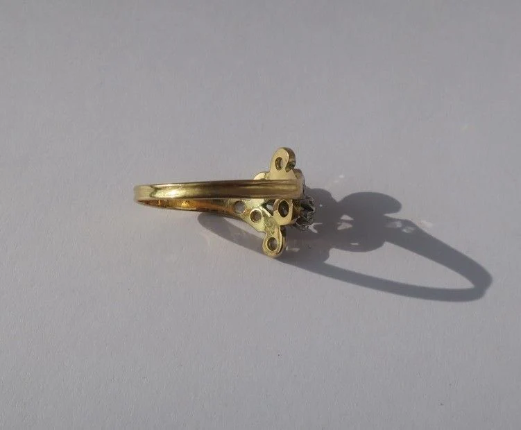 Toi et Moi Ring, 19th Century, Swirls, Diamonds, Gold and Platinum - Image 5