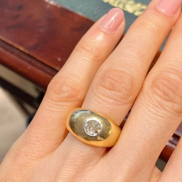 Bangle ring in yellow gold, white gold and diamond - Image 2