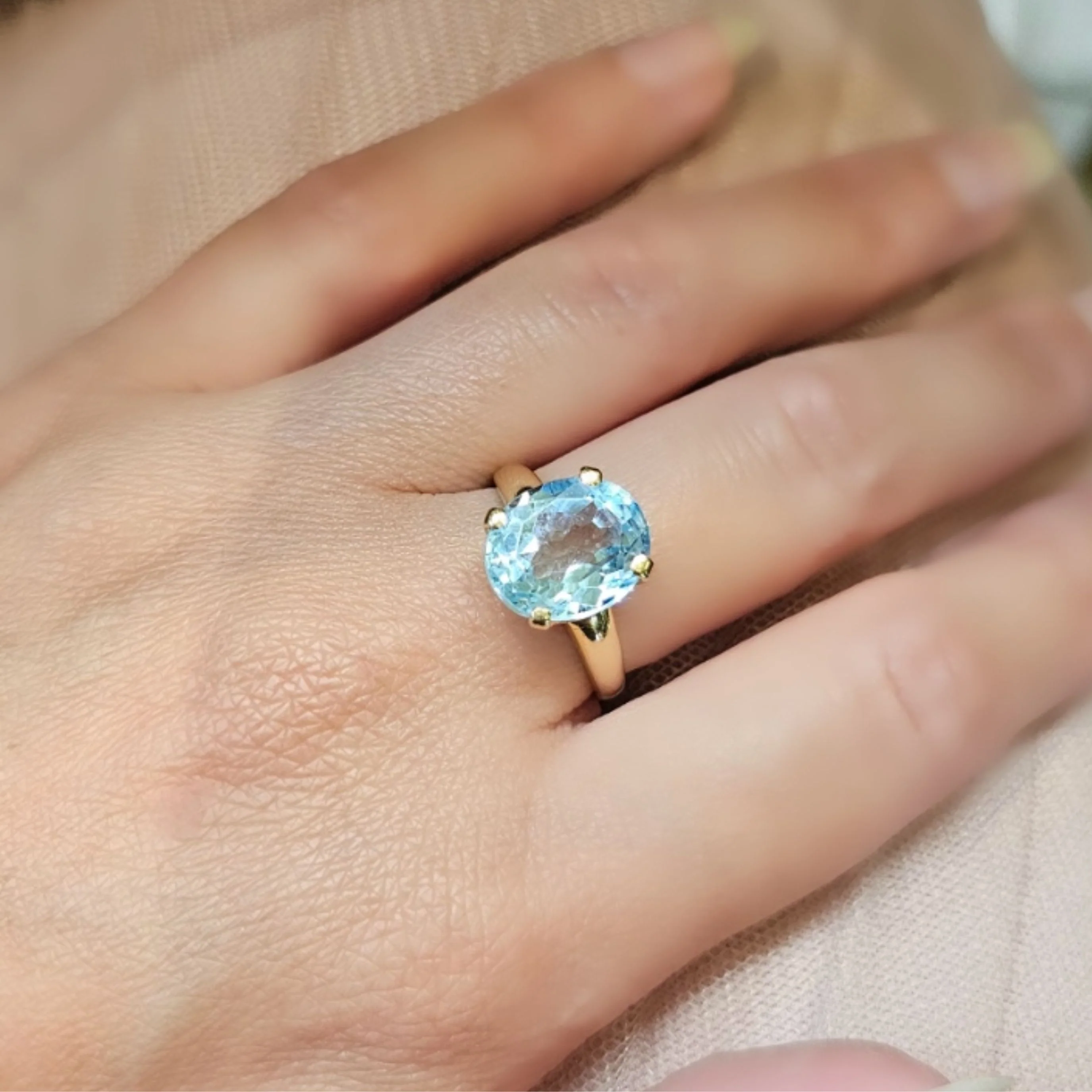 18K yellow gold ring with natural oval-cut Topaz - Size EU53 - Image 2