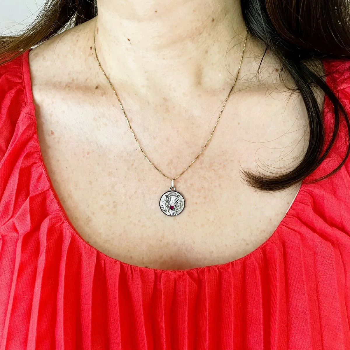 Medal in white gold and ruby - Image 2