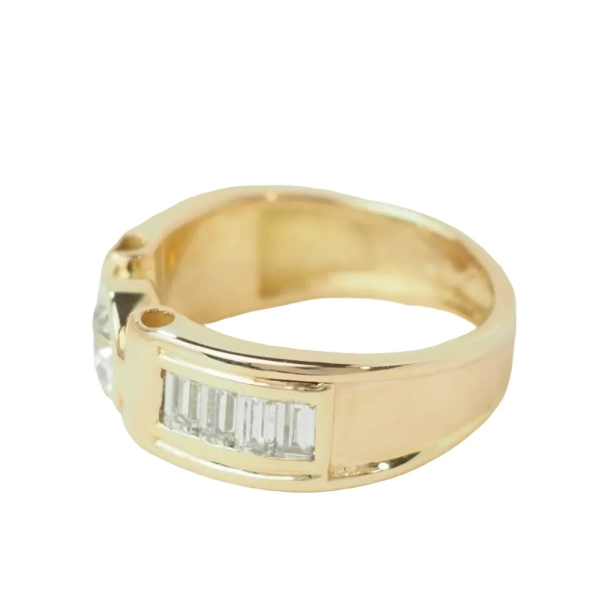 Ring Solitaire in yellow gold and diamonds - Image 4