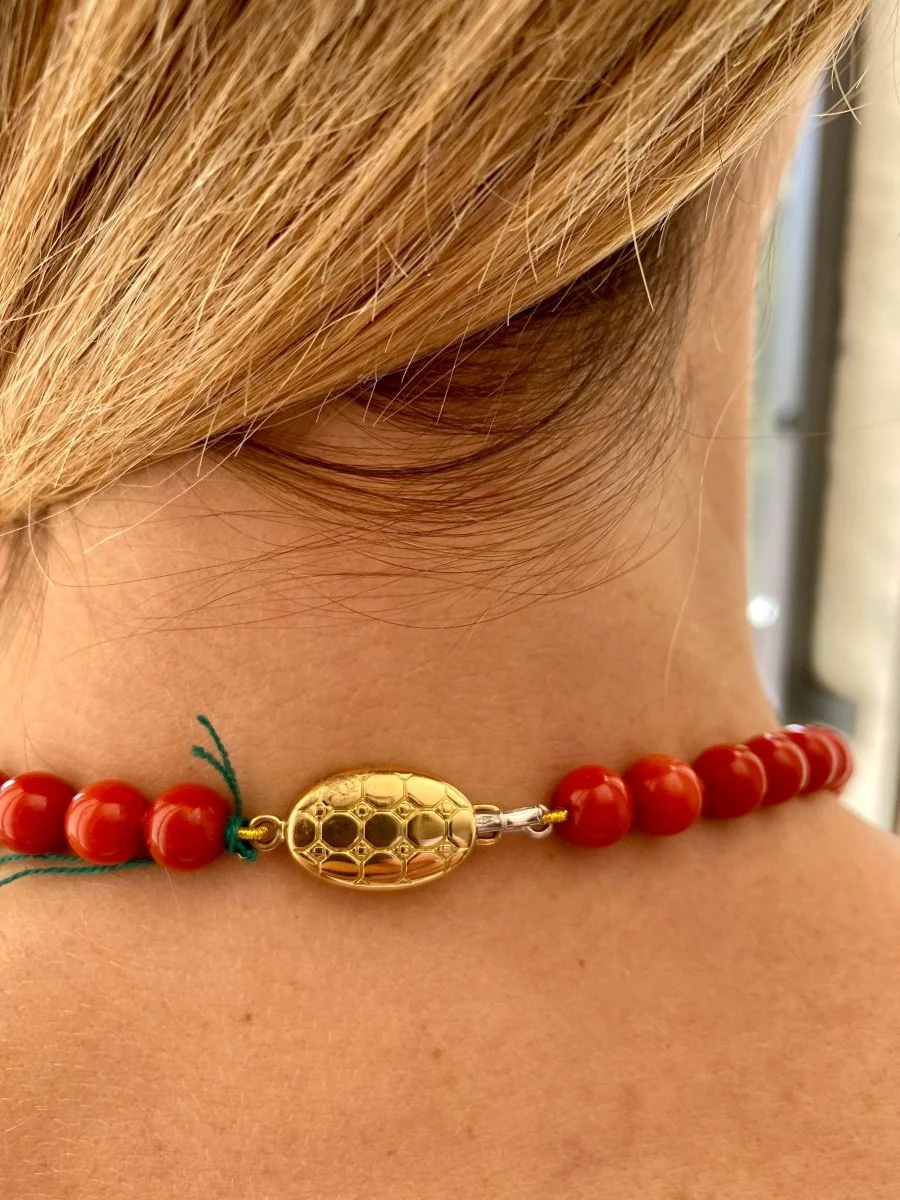 1970s Natural Mediterranean Coral Necklace - Image 10