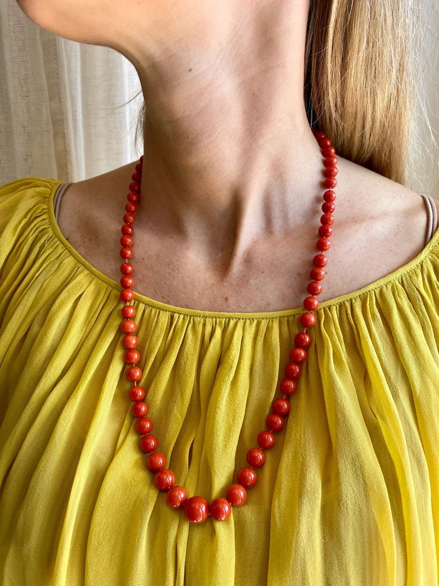 1970s Natural Mediterranean Coral Necklace - Image 8