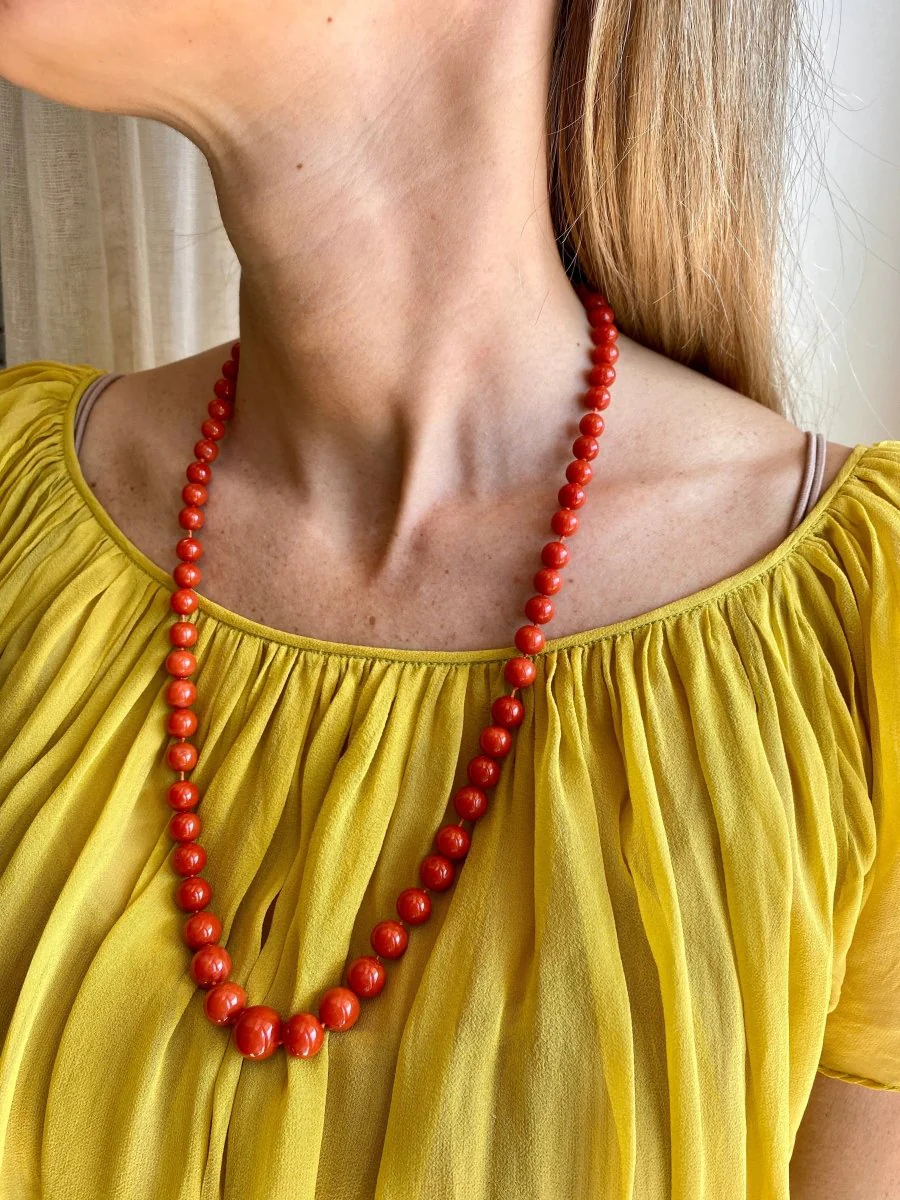 1970s Natural Mediterranean Coral Necklace - Image 9