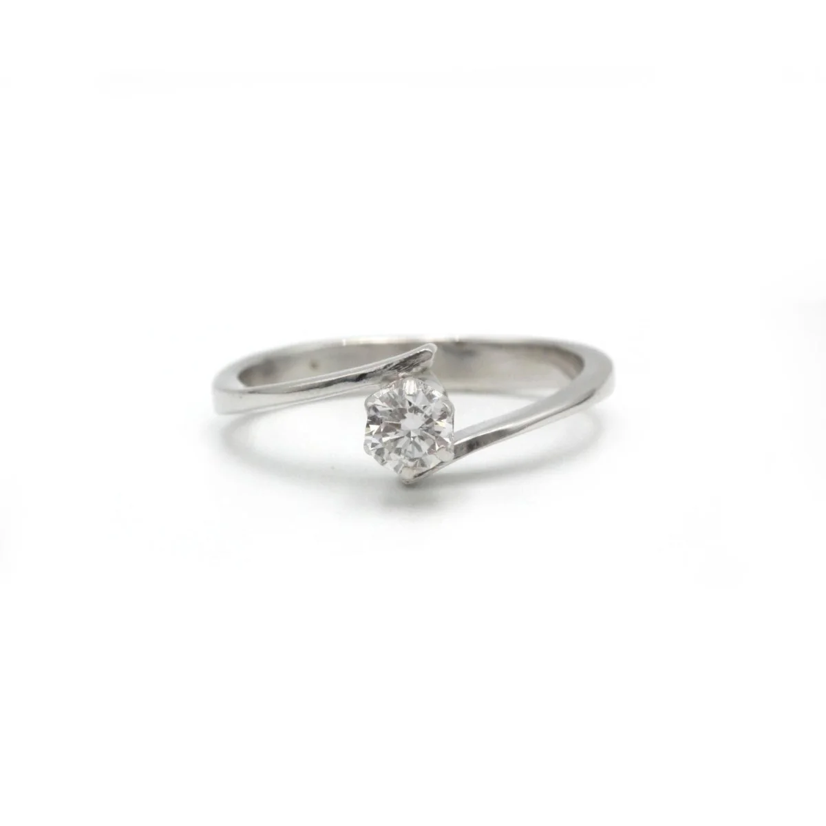 Ring Solitaire in white gold and diamond