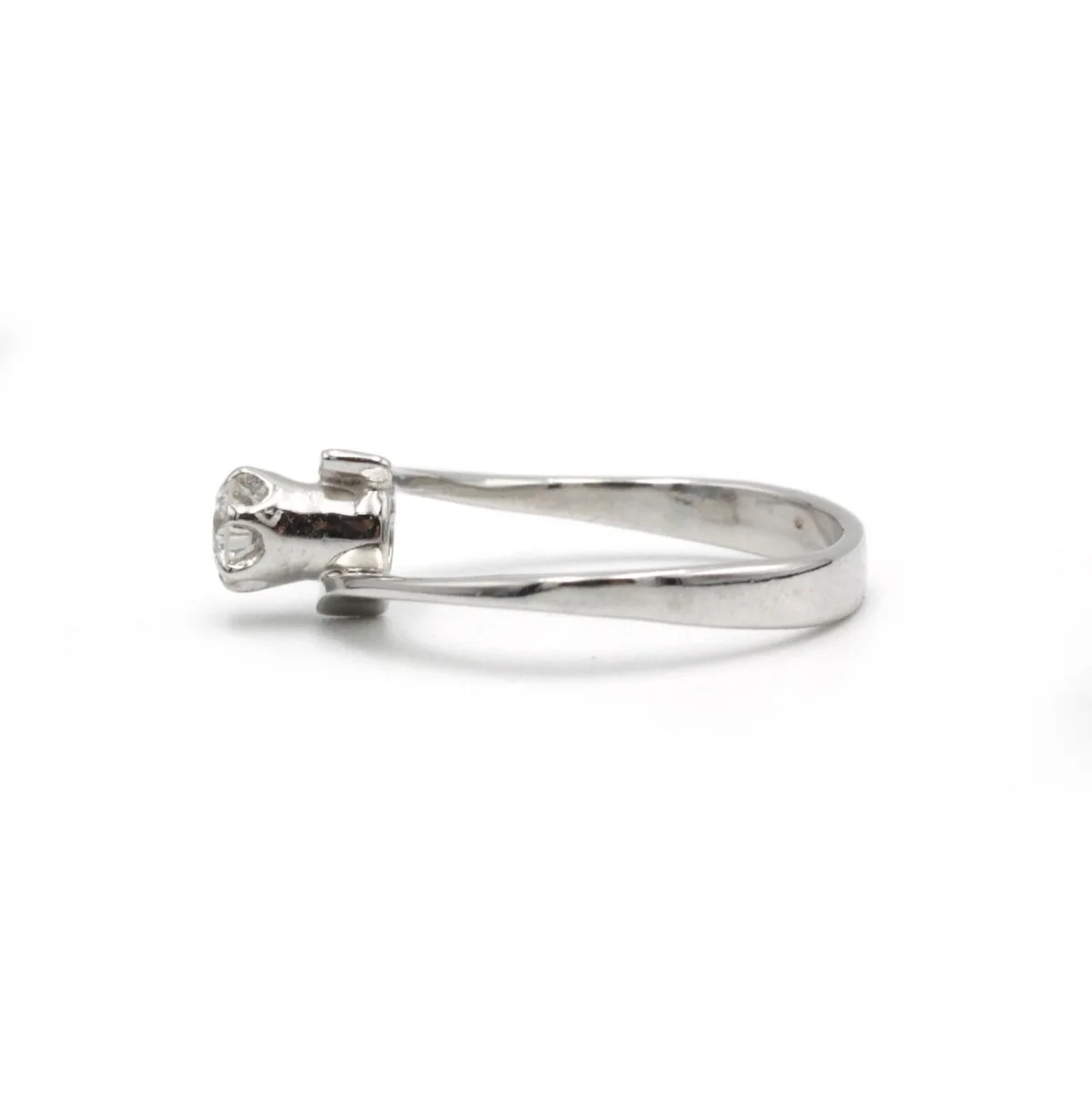 Ring Solitaire in white gold and diamond - Image 2