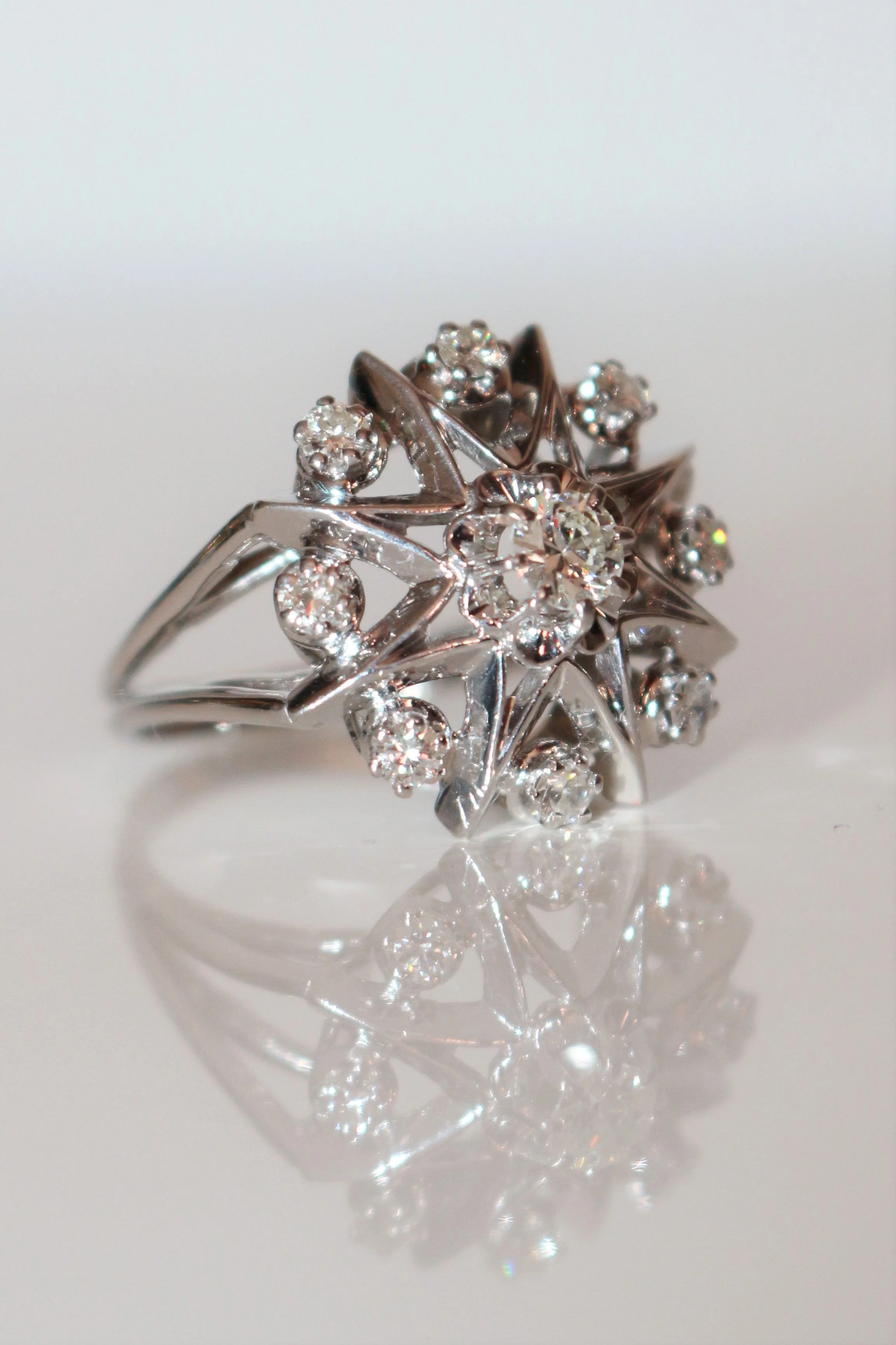 White Gold and Diamond Star Ring - Image 3