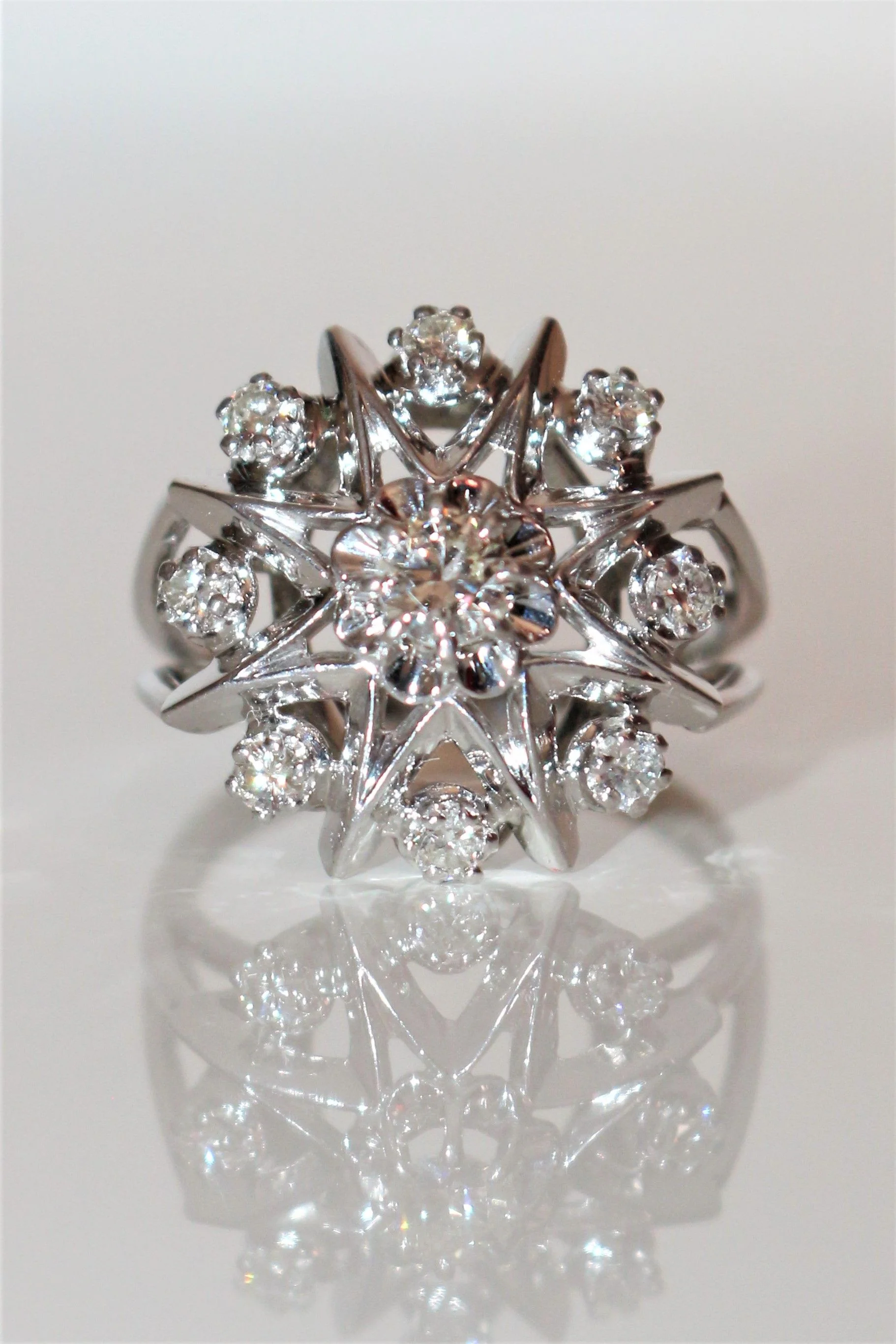 White Gold and Diamond Star Ring - Image 6