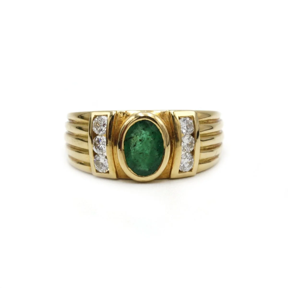 Ring - Gold, emerald and diamonds