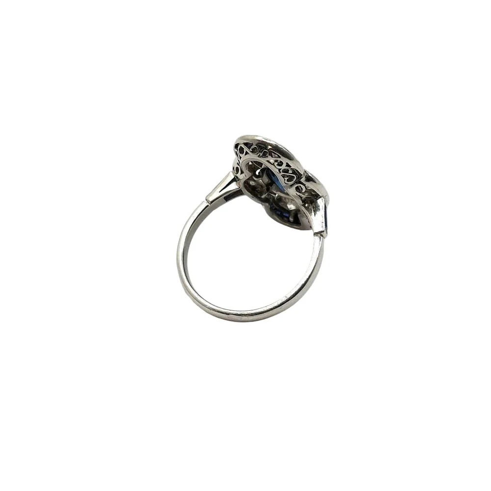 Ring Surroundings in paltinium, sapphire, diamonds - Image 6