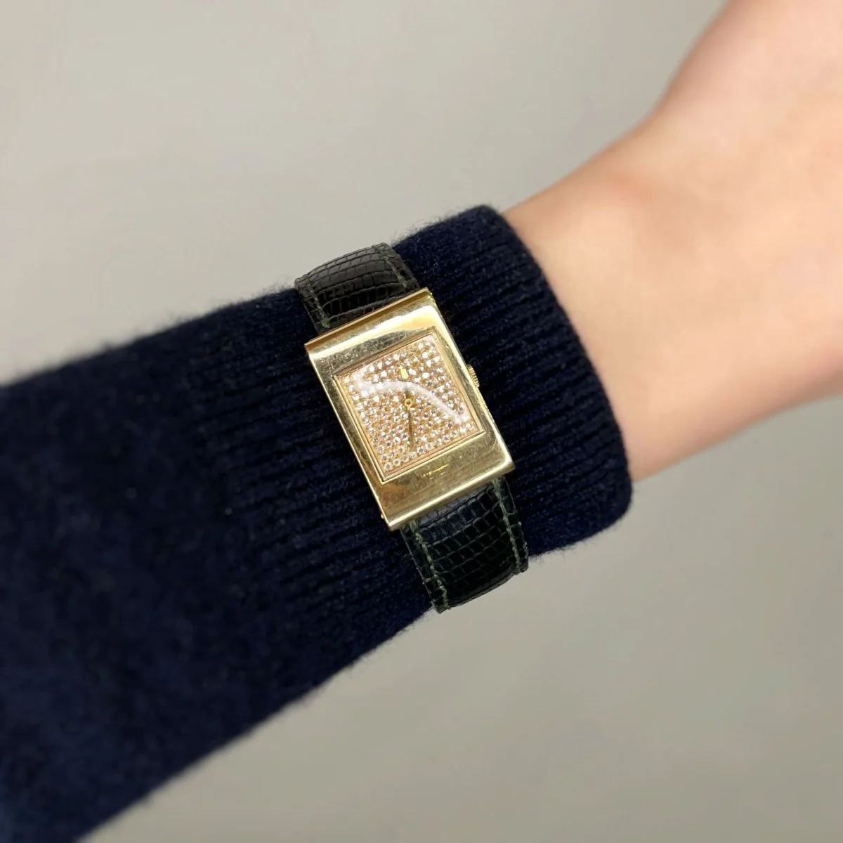 BOUCHERON “Reflet” watch in yellow gold, diamonds and leather - Image 4