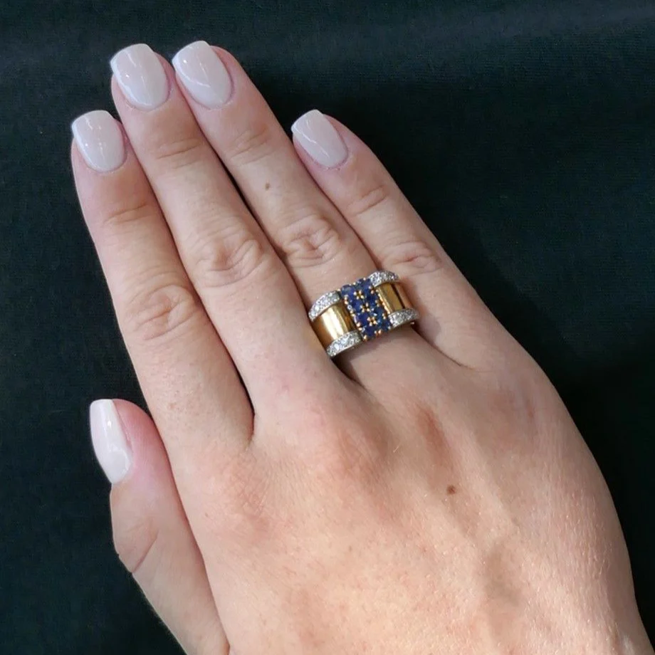 Tank ring with sapphires and diamonds, 18 carat gold. - Image 2