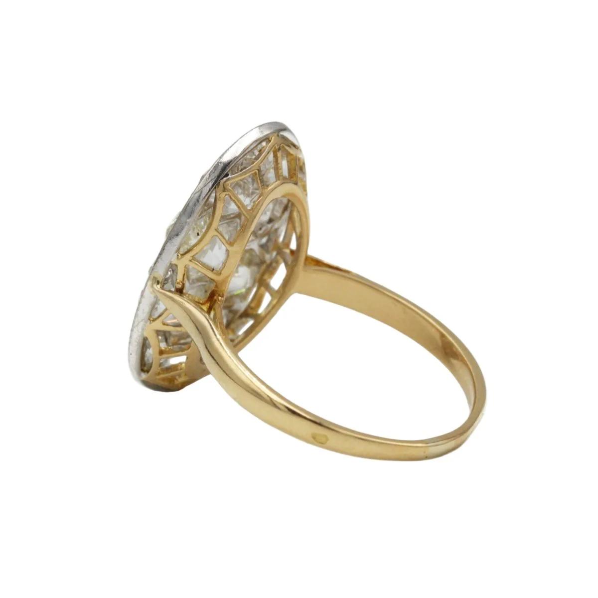 Yellow gold, Platinum, and Diamond ring - Image 3
