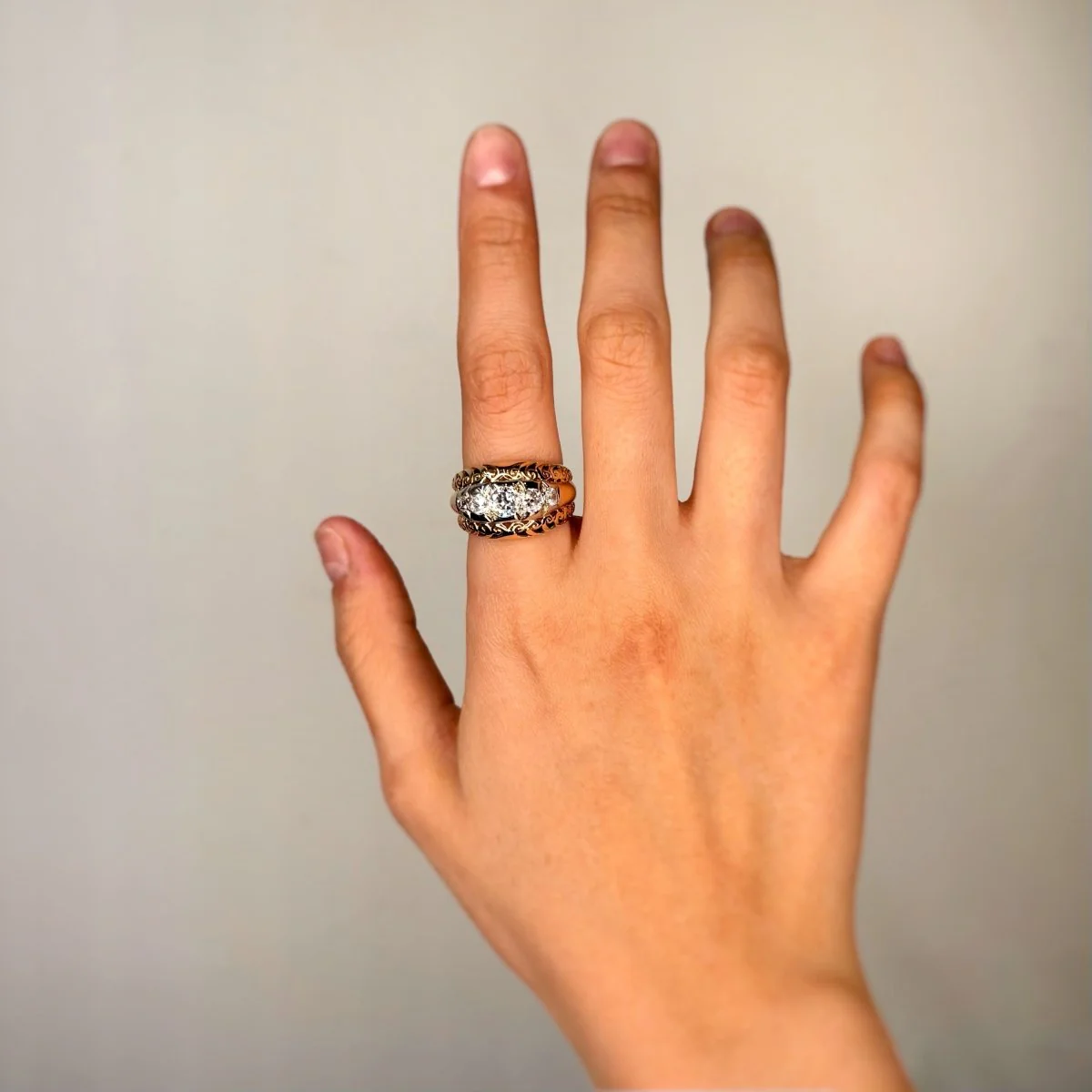 Retro Ring - Two-tone Gold &amp; Diamonds - Image 4