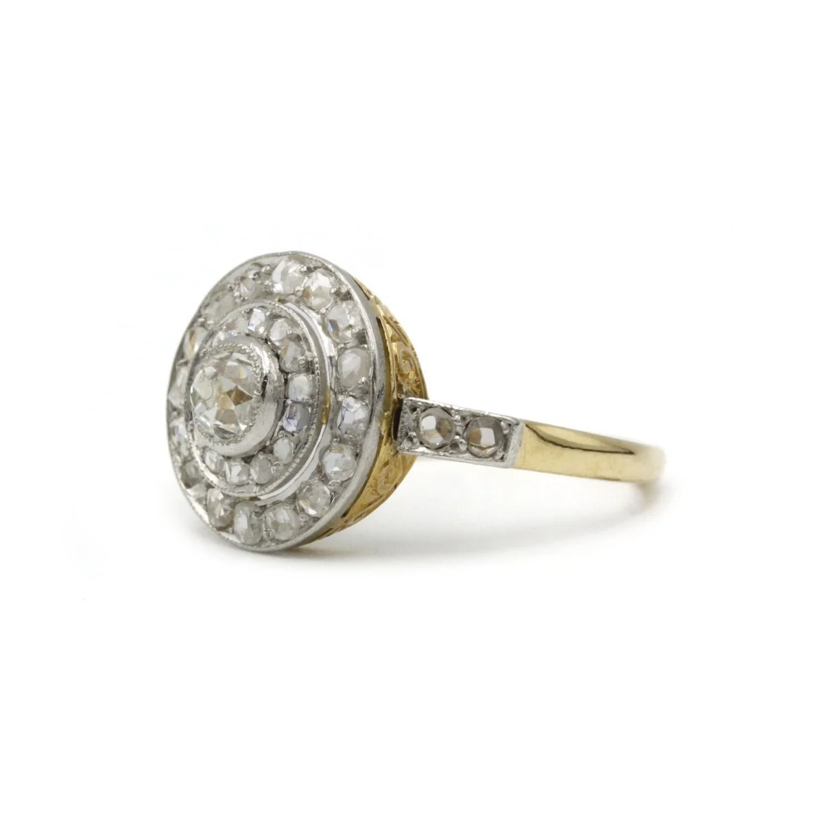 Ring in yellow gold and diamonds. - Image 2