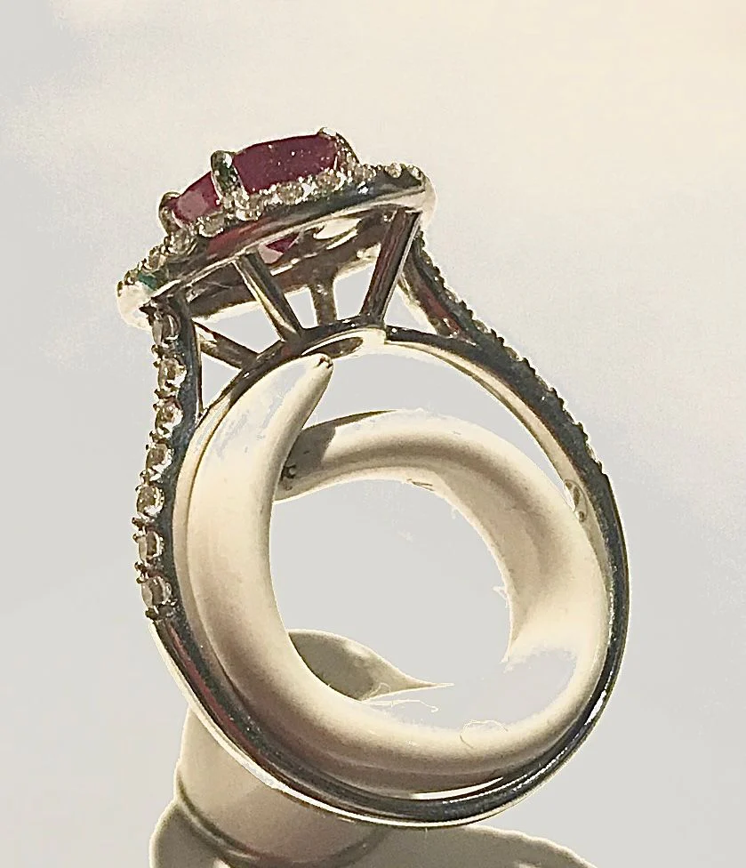 Ring at white gold 18 carats, 1.28 carat Birman ruby and diamonds - Image 8
