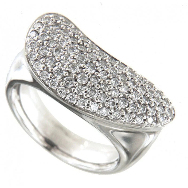 White gold diamond ring
