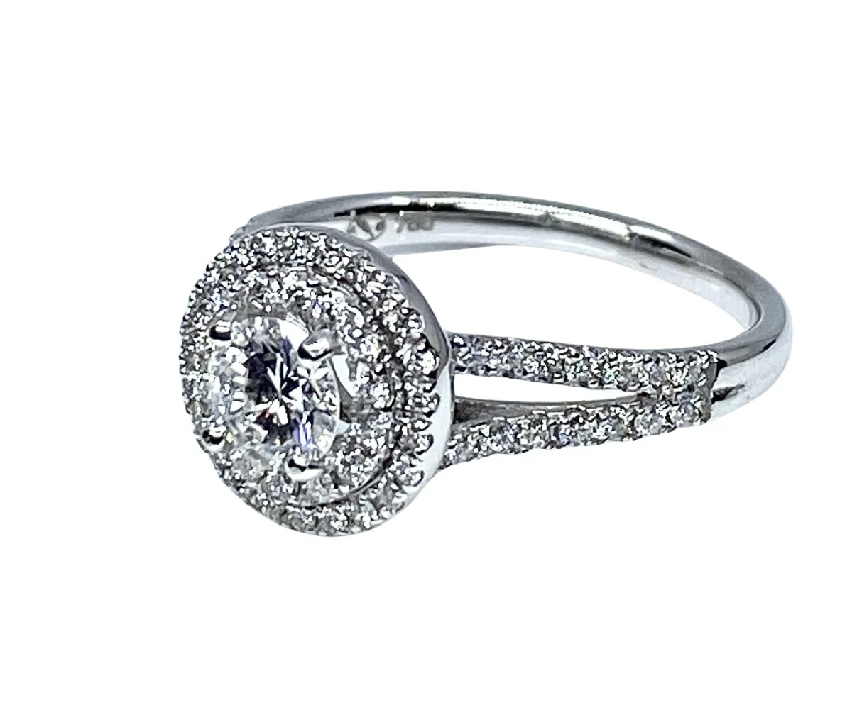 White gold ring with central diamond - Image 3