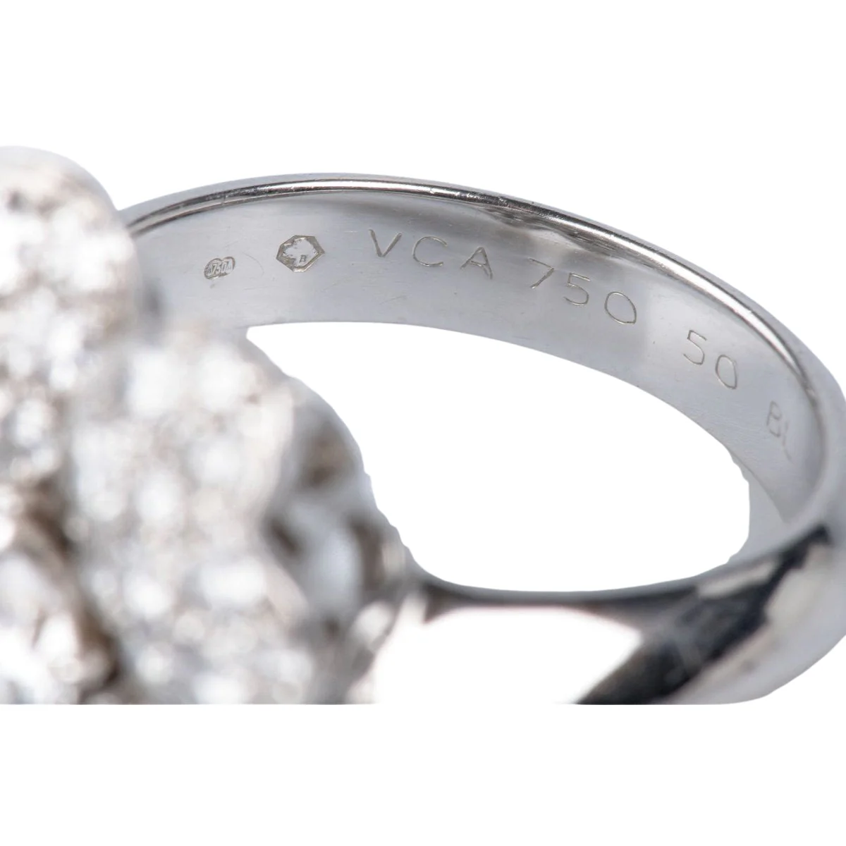 VAN CLEEF &amp; ARPELS “Cosmos” ring in white gold adorned with 53 diamonds - Image 7