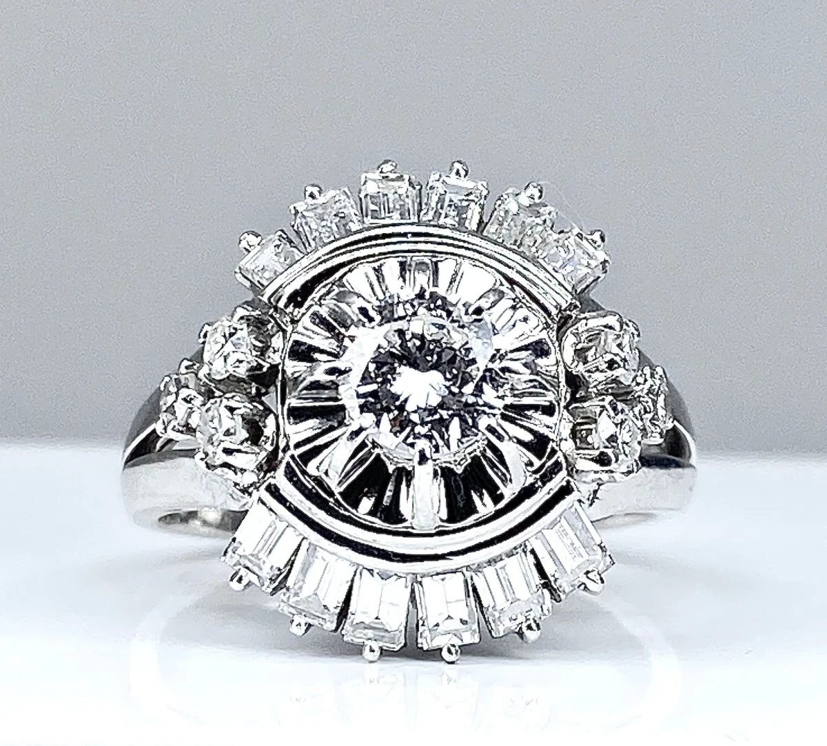 Magnificent platinum ring with baguette diamonds and round diamonds.