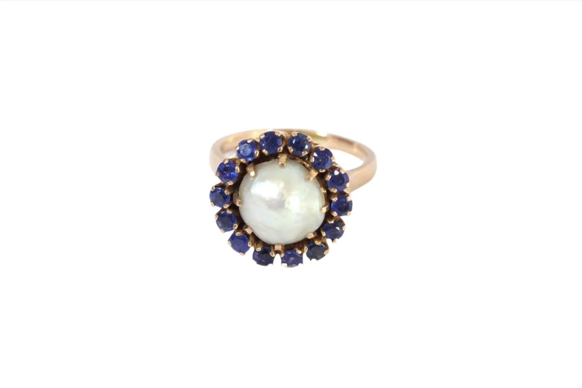 Sapphire pearl cocktail ring in gold