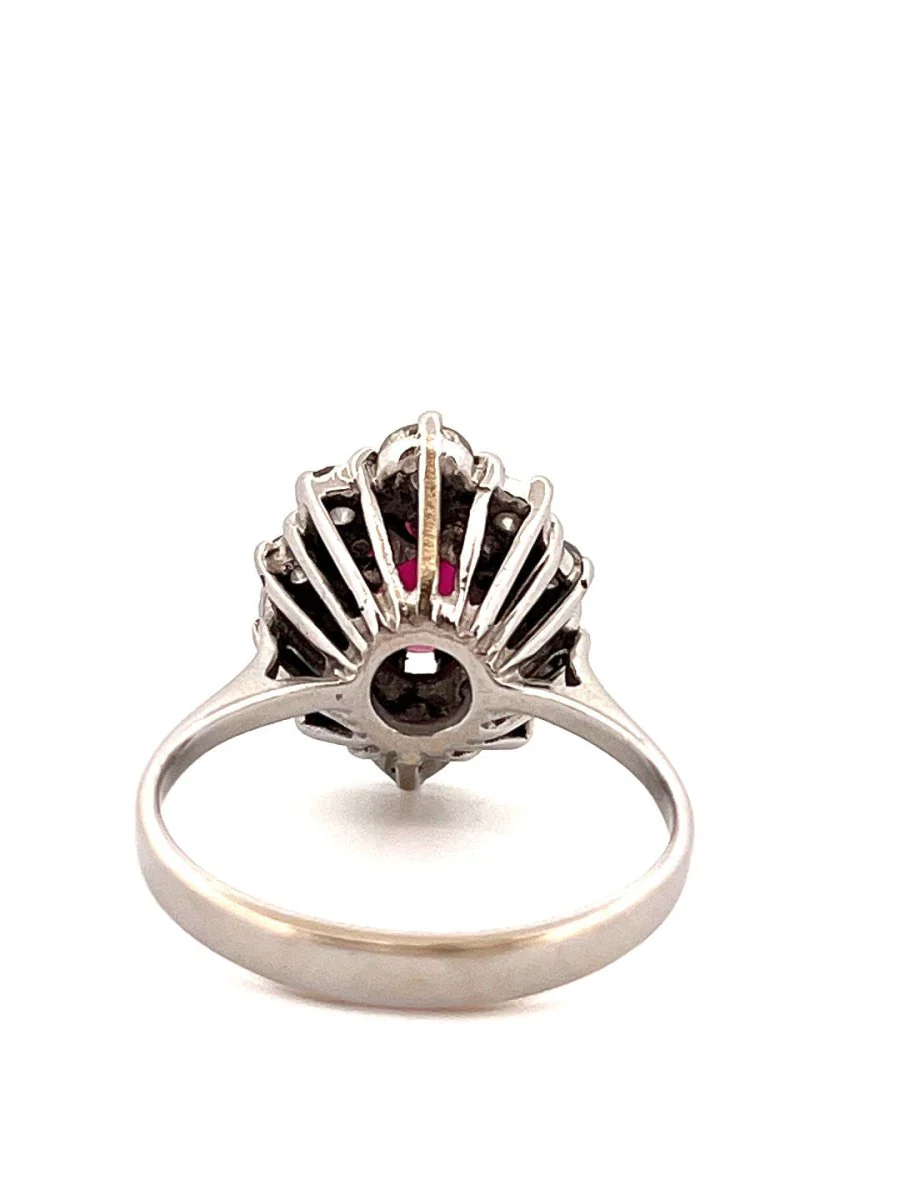 Marguerite ring in white gold and rubies and diamonds - Image 6