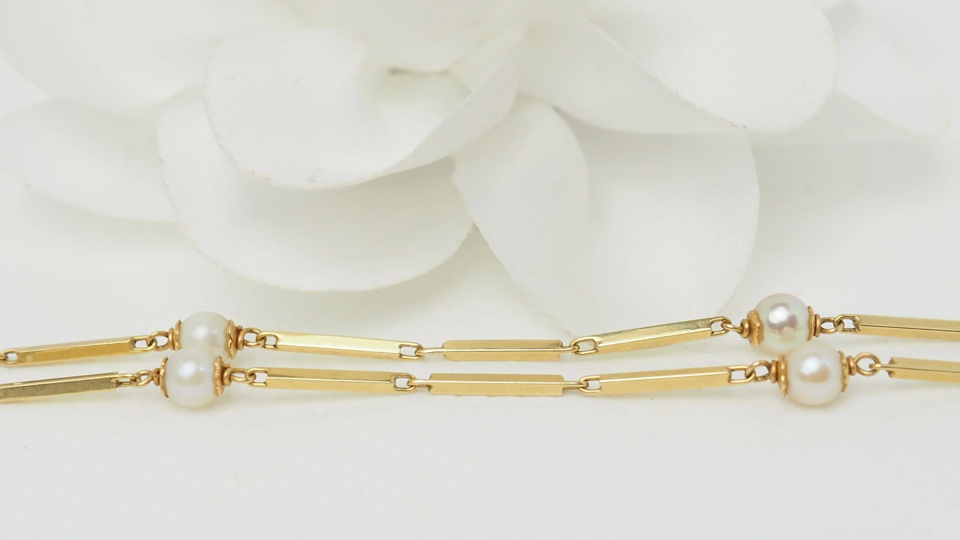 Yellow gold and cultured pearl necklace - Image 4