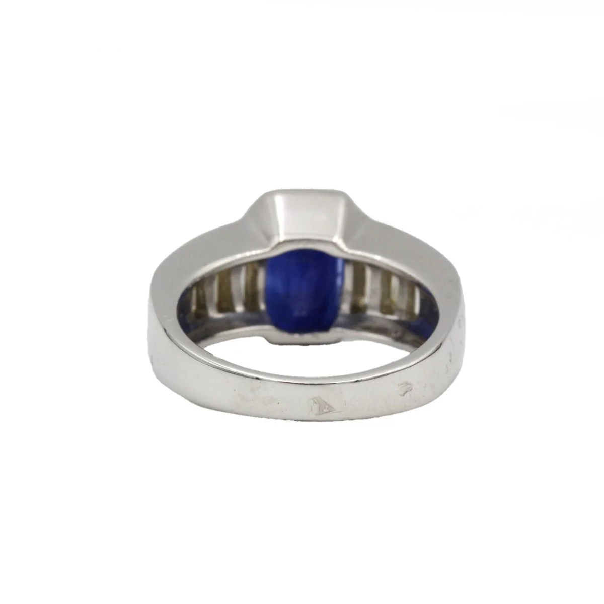 Signet ring in white gold, sapphire and diamonds - Image 3