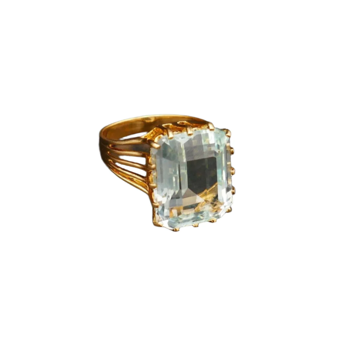 Yellow gold and aquamarine ring  - Image 3