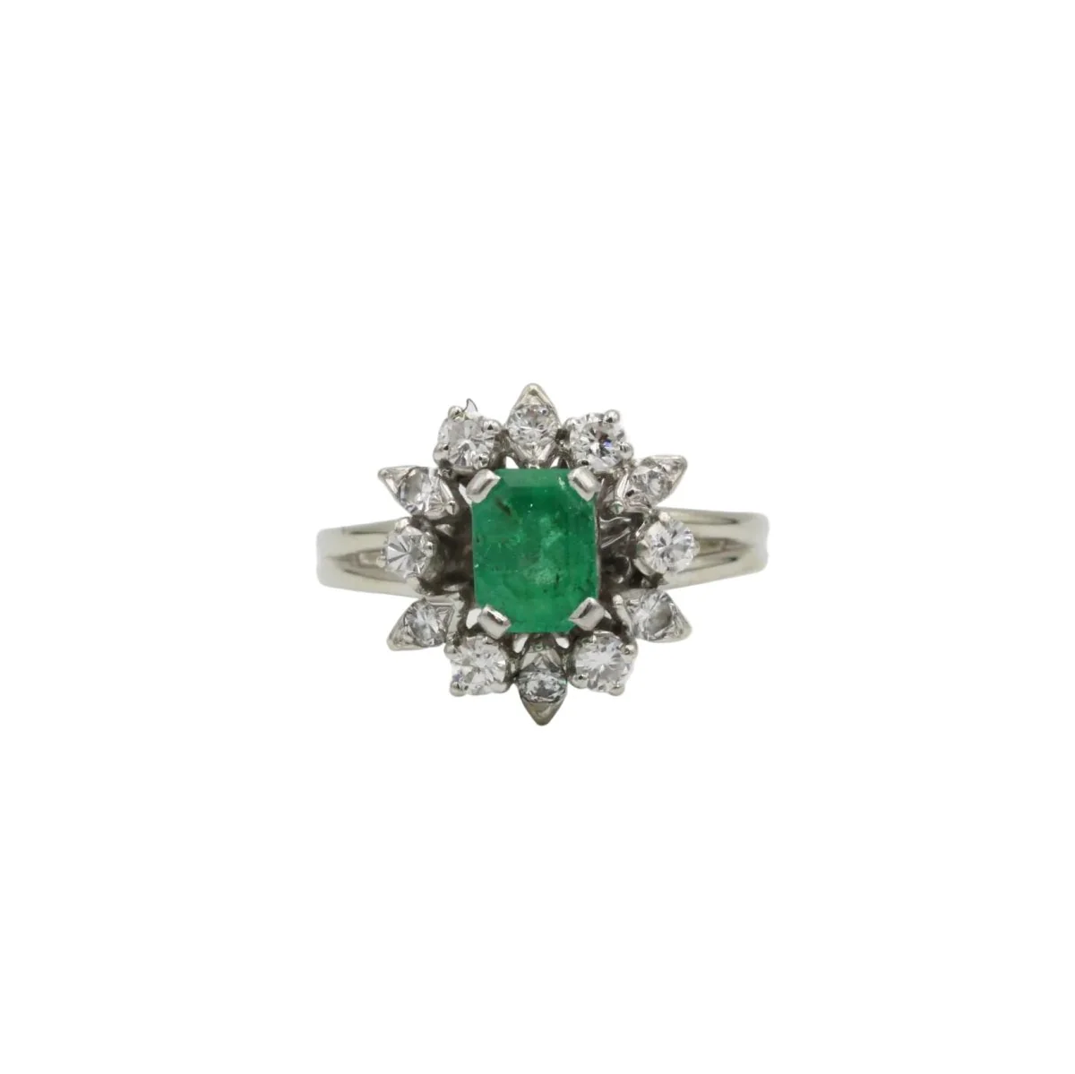 Ring Marguerite in white gold, paltinium, emerald and diamonds.
