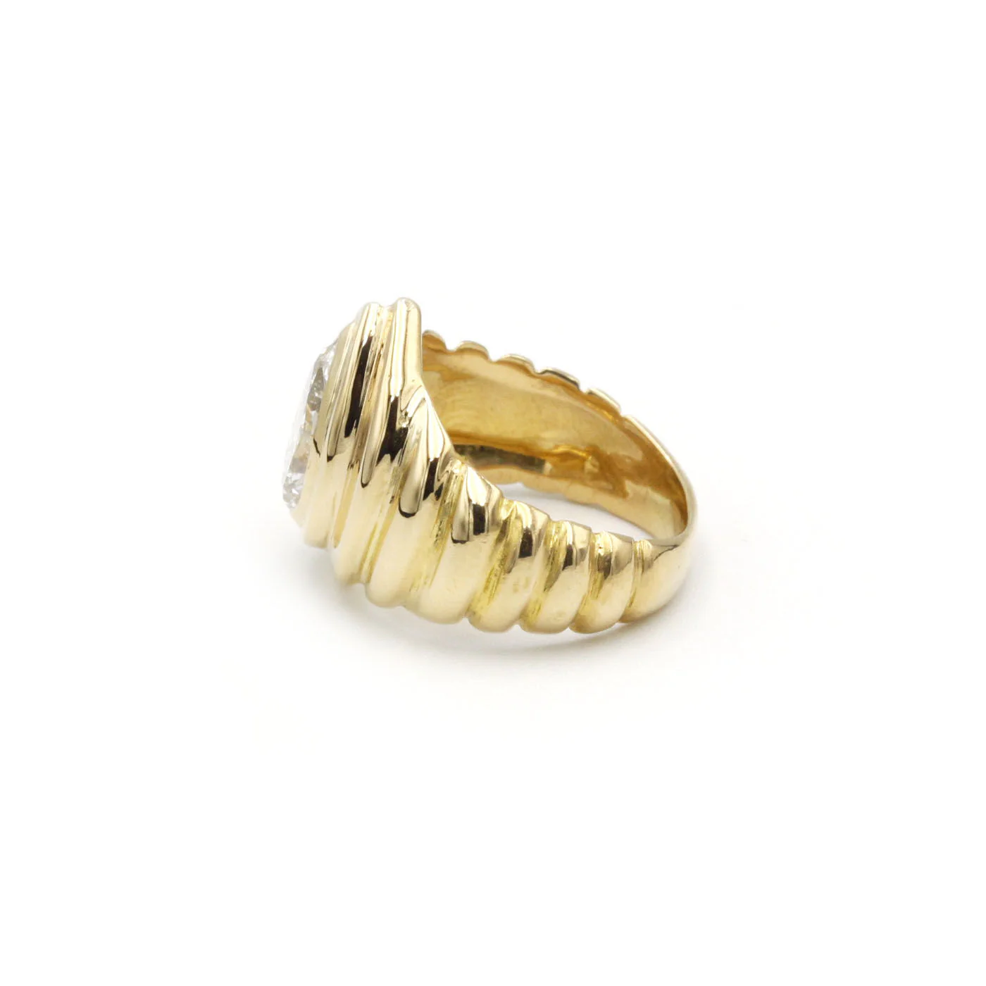 Solitaire Gold and Diamond Ring - Image 2
