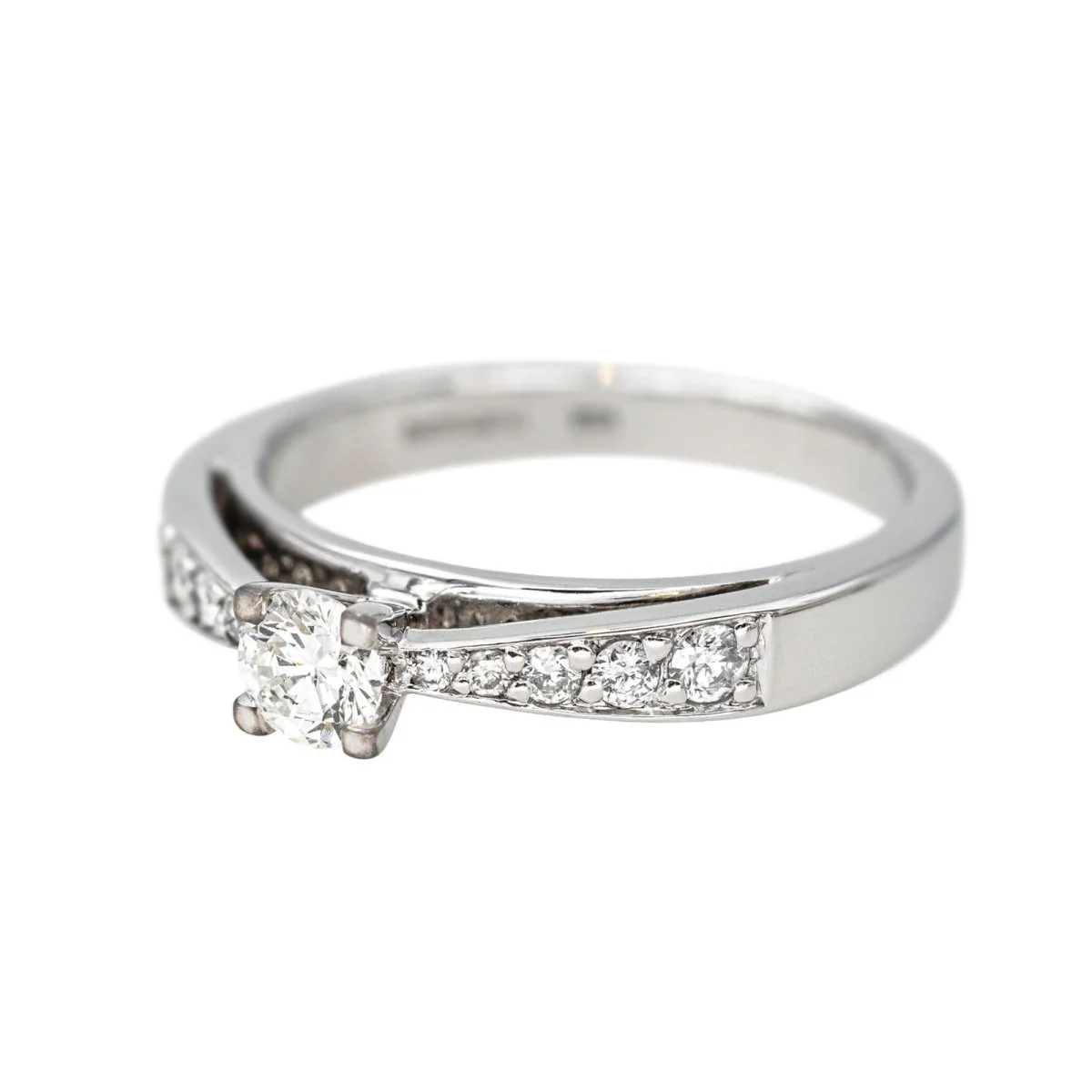 DIAMANTI Solitaire Ring in White gold and Diamonds - Image 3