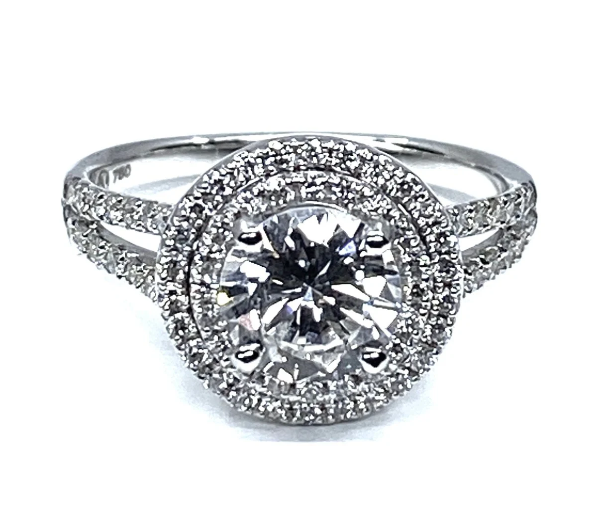 Ring in 18-karat white gold, 0.97-carat E-color diamond