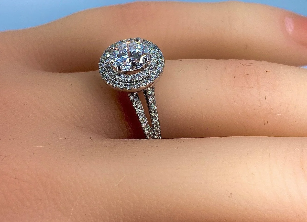 Ring in 18-karat white gold, 0.97-carat E-color diamond - Image 12