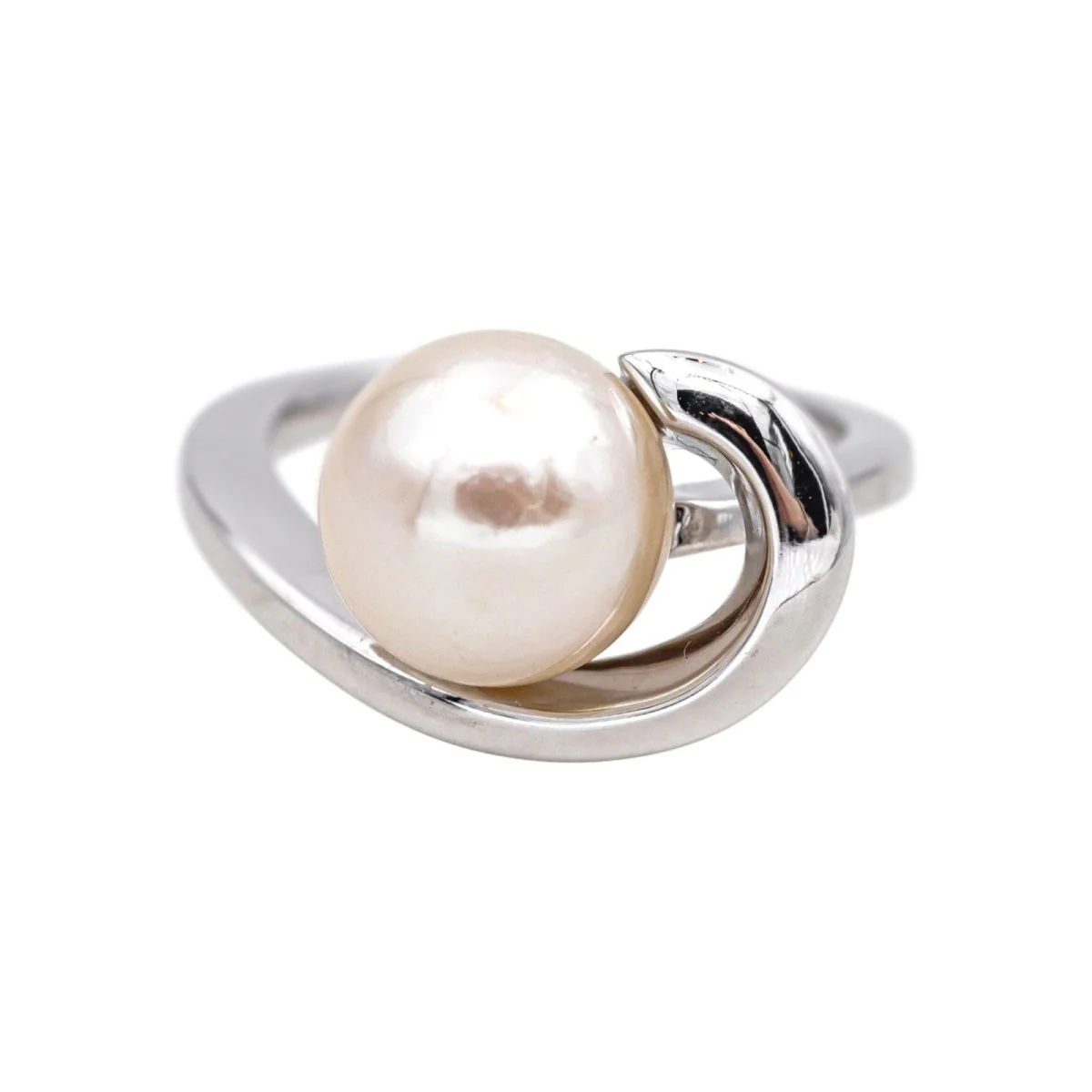 Ring Solitaire in white gold and pearl