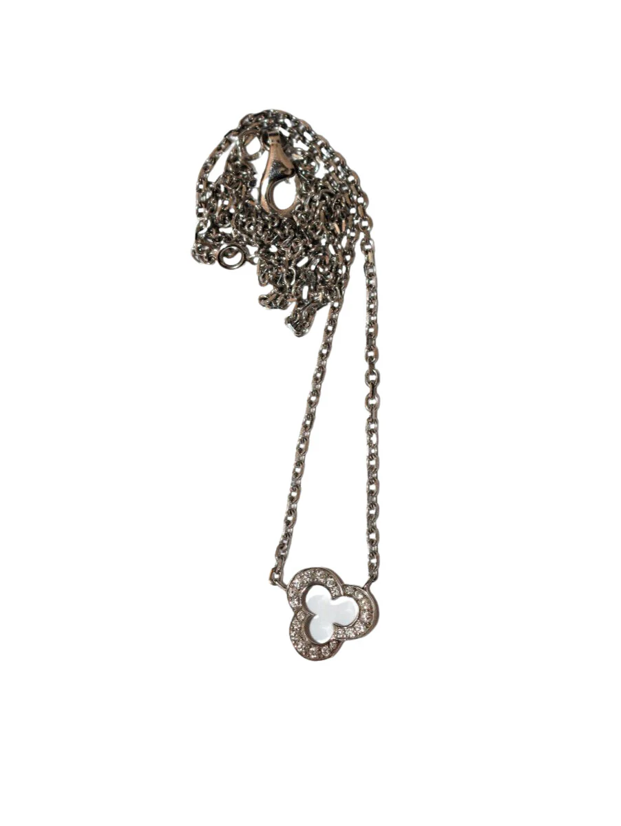 CHANEL “Camélia Mini” necklace - Image 3