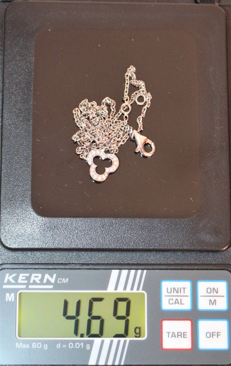 CHANEL “Camélia Mini” necklace - Image 7
