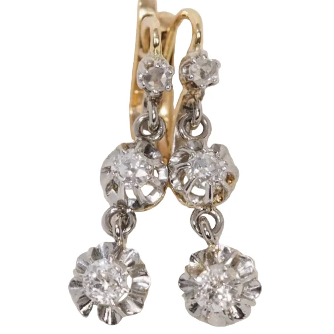 Antique earrings in yellow gold and diamonds