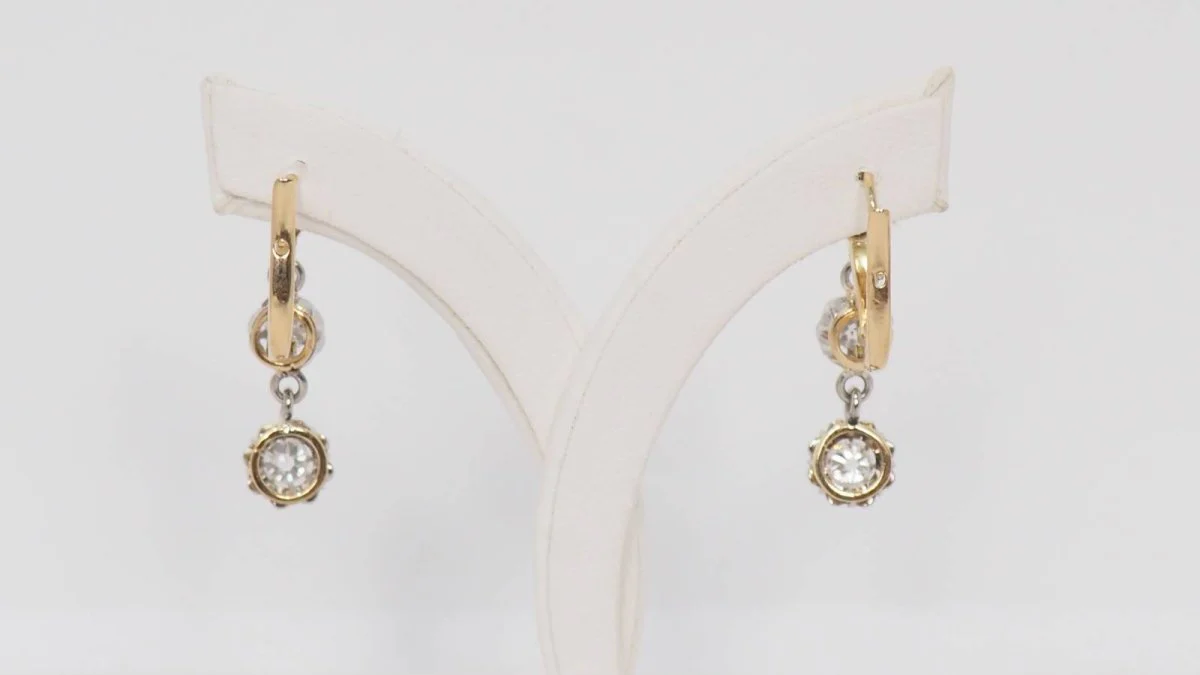 Antique earrings in yellow gold and diamonds - Image 7
