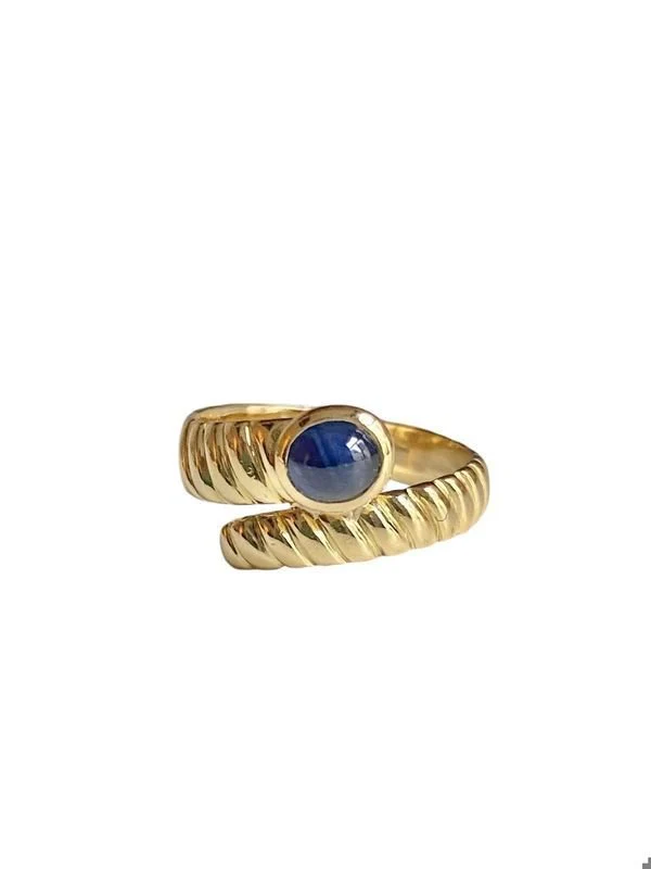 Ring with yellow gold 18k in the shape of a snake