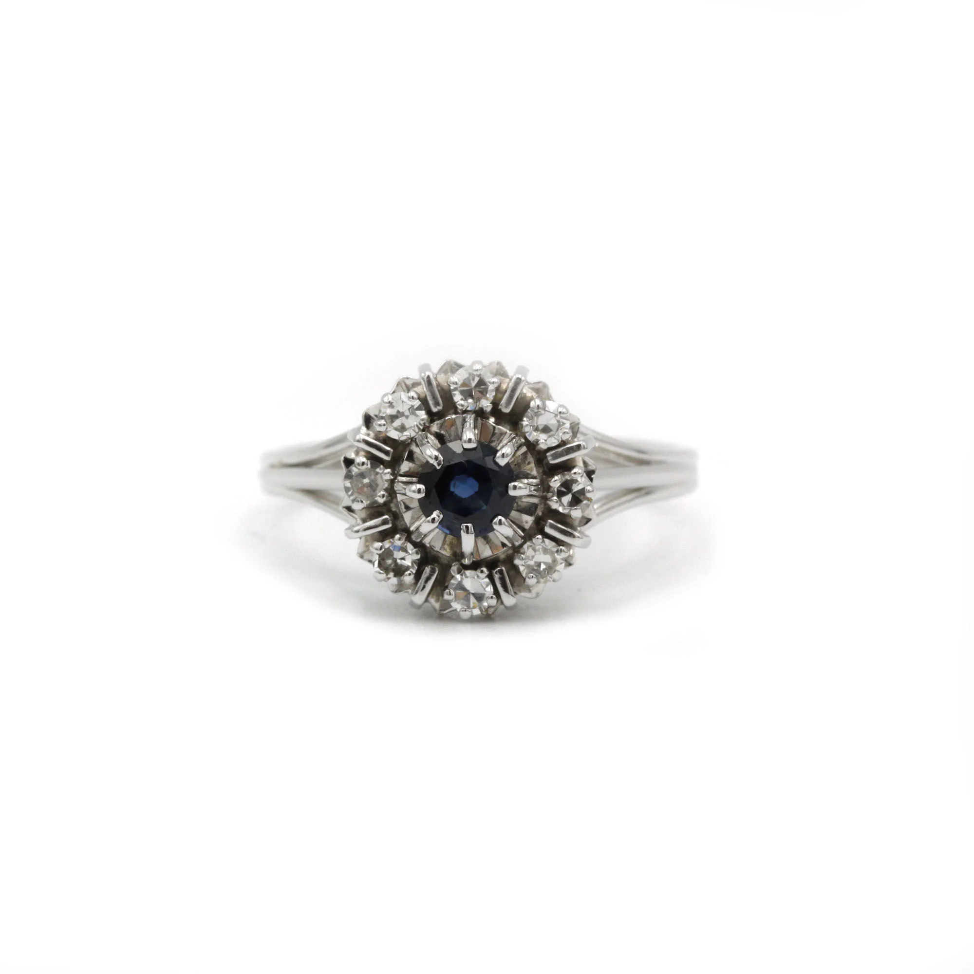 Ring - Gold, Diamonds & Sapphire